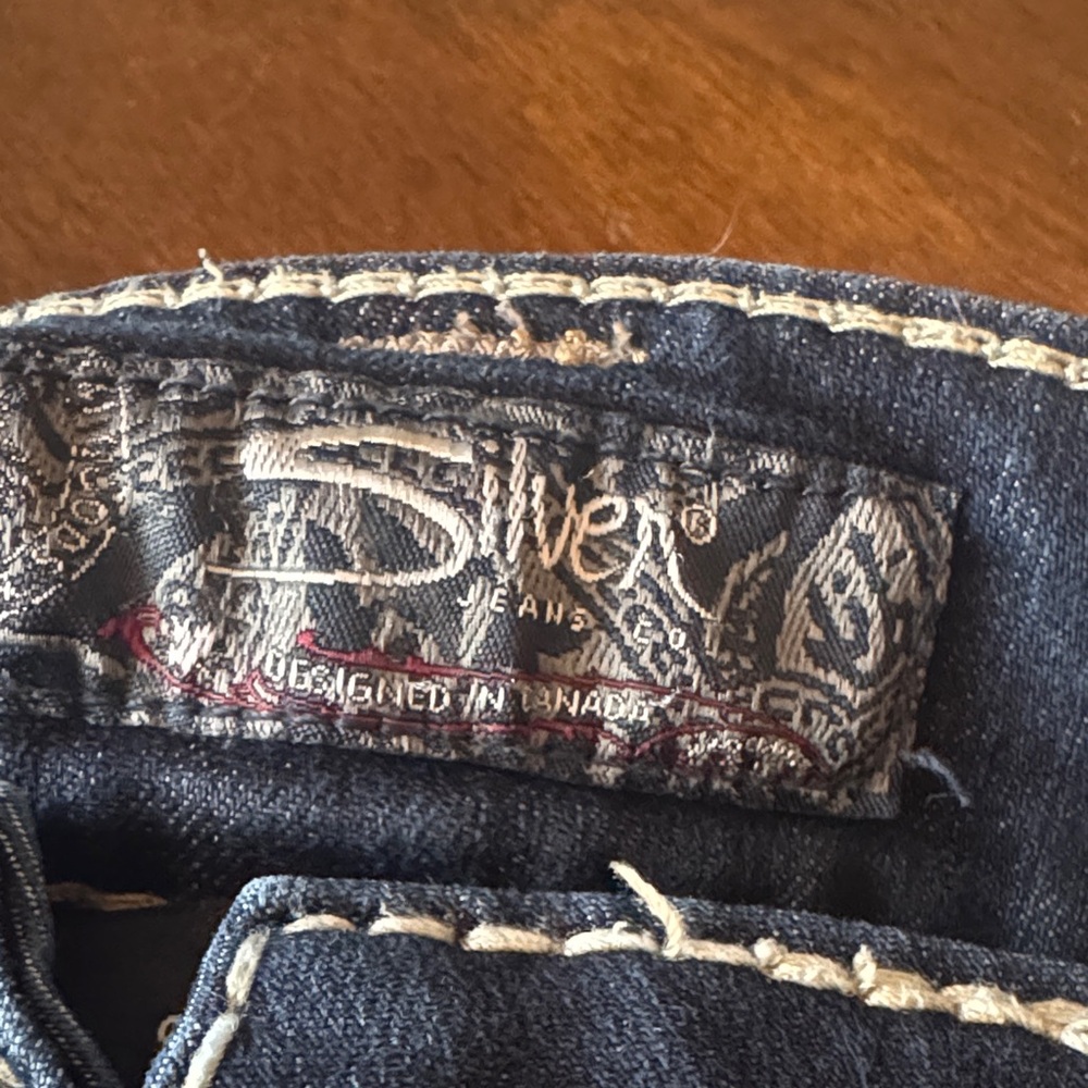 Silver brand Dark Blue Women's Jeans with Contrast Stitching - Picture 2 of 4